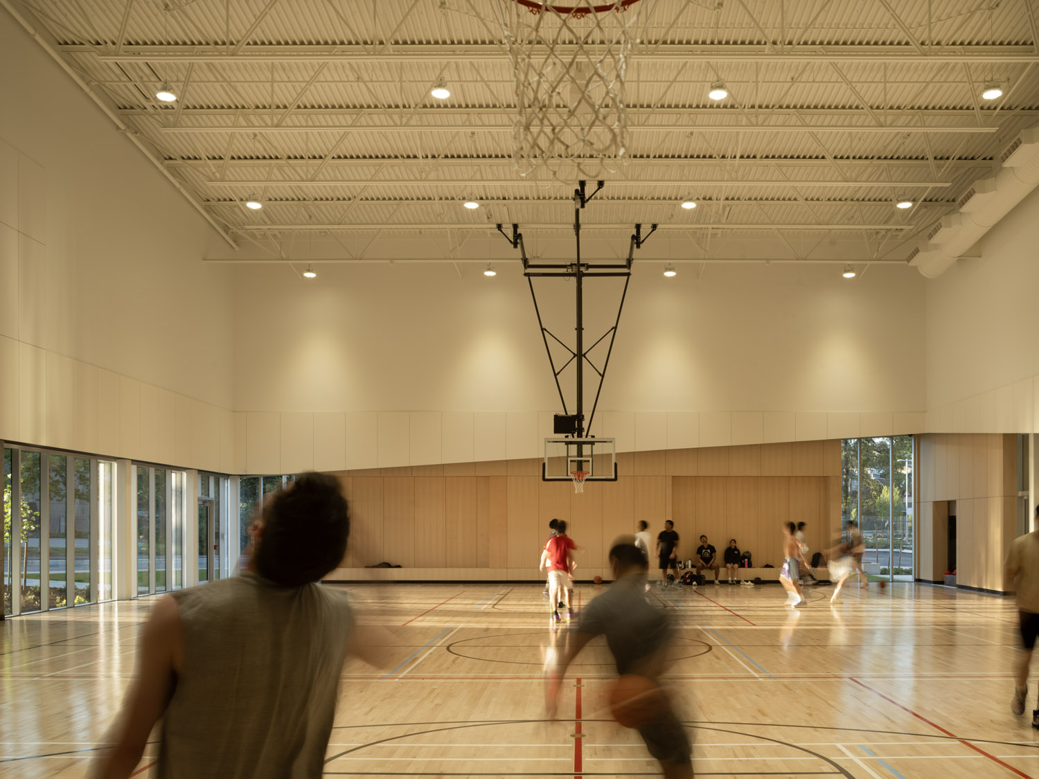 Aquatic facilities at təməsew̓txʷ Aquatic and Community Centre