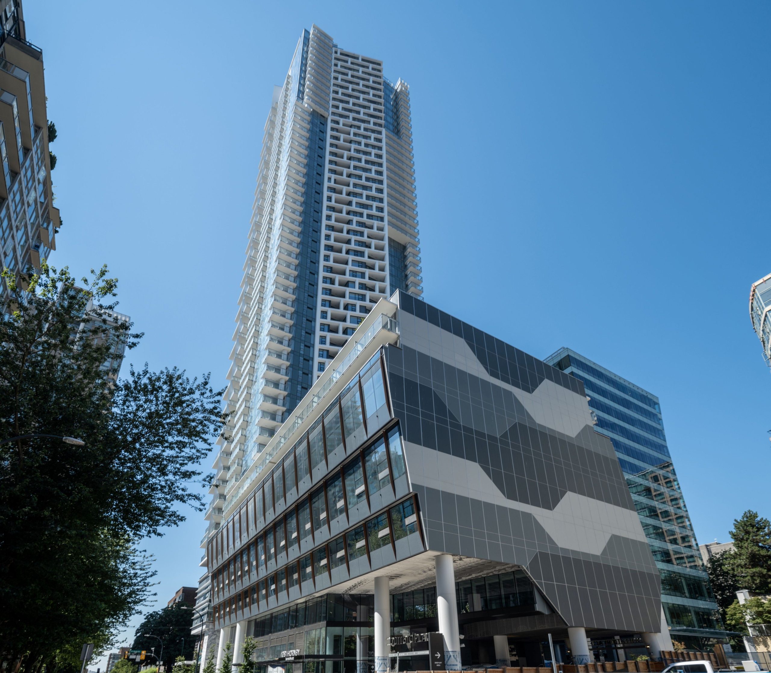 One Burrard Place architectural and residential development details